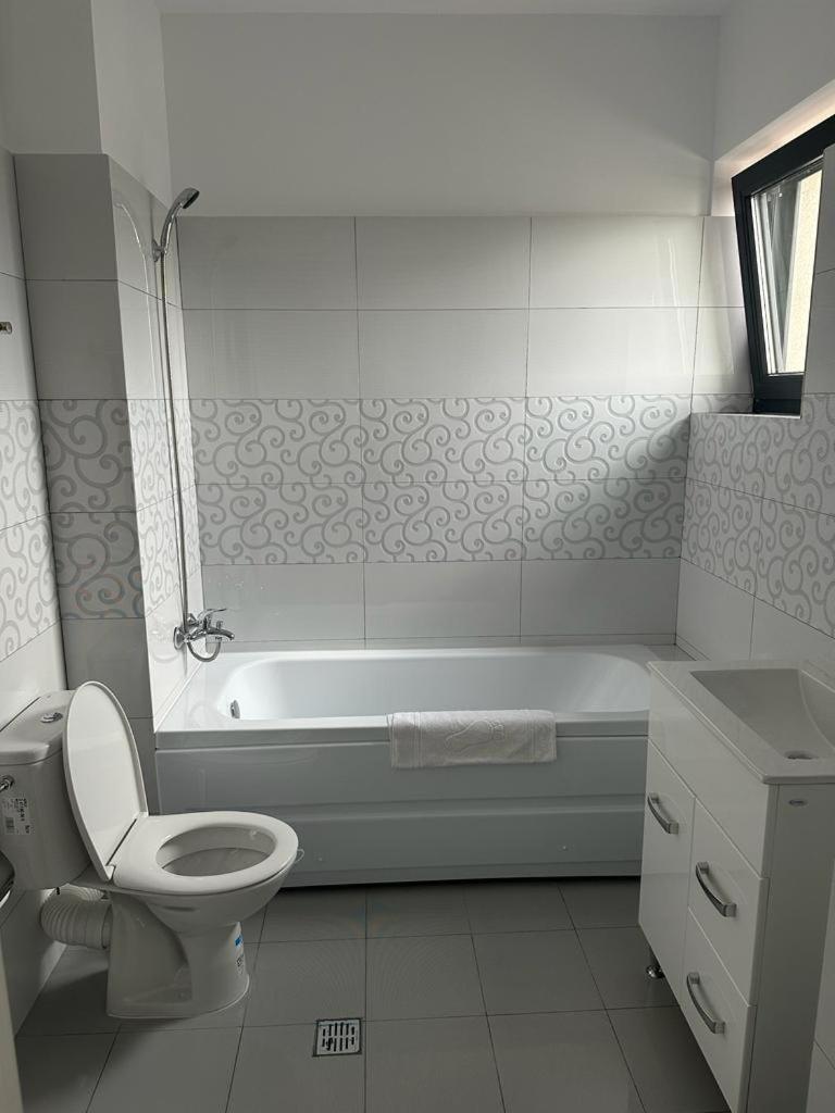 In Apart Hotel บูคาเรสต์ ภายนอก รูปภาพ